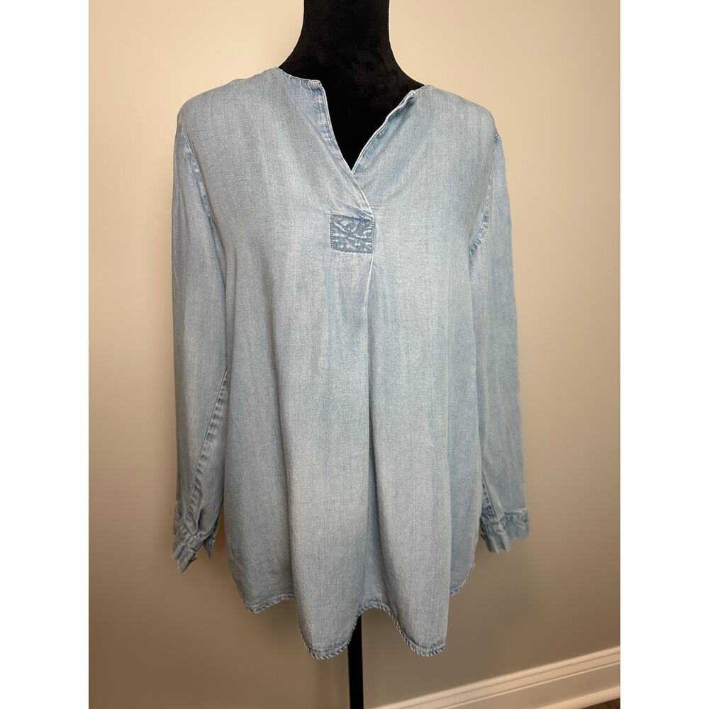 J. Jill Denim Chambray Blue Tunic Top Small Lightweight Long Sleeve Casual